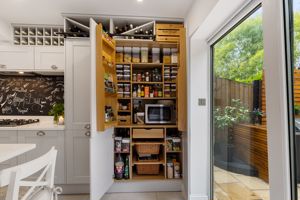 Kitchen- click for photo gallery